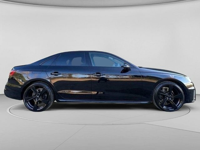 Audi A4 Tfsi 40 S Line YY21GUX Black #6