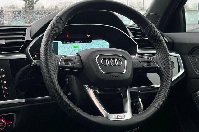 Audi Q3 Tfsi Cod 35 S GX23YFG Black #4
