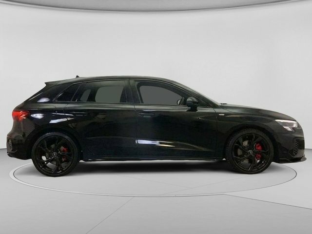 Audi A3 Tfsi 30 S Line EJ23ONW Black #3