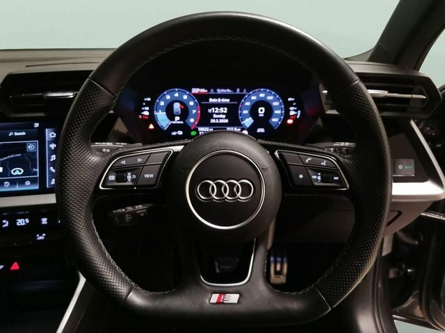 Audi A3 Tfsi 30 S Line EJ23ONW Black #4