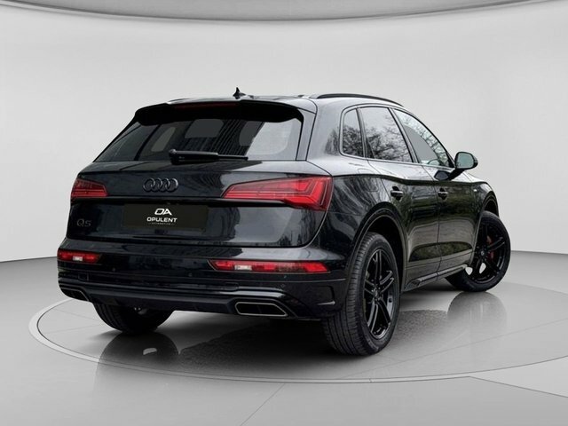Audi Q5 Tfsie 50 S Line Black #4