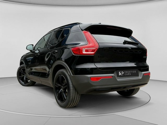 Volvo XC40 T5 Twin Engine Recharge Black #2
