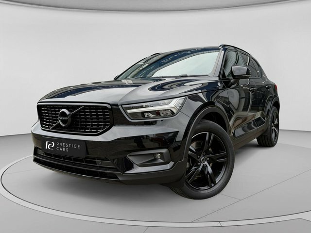 Volvo XC40 T5 Twin Engine Recharge Black