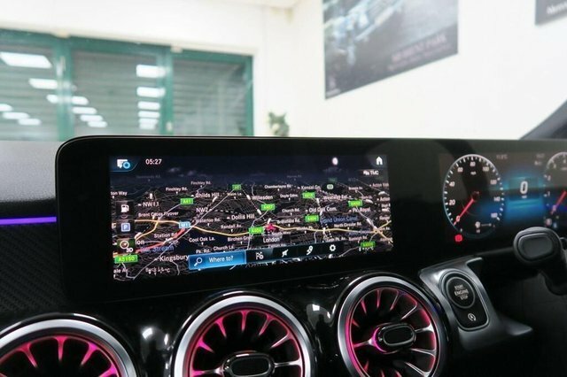 Mercedes-Benz GLB Class Glb200 Amg Line Premium WG22FKJ Black #4