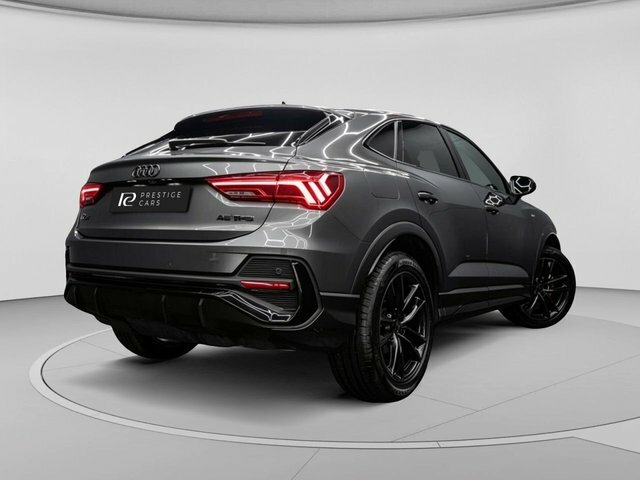 Audi Q3 Tfsie 45 Black Edition Black #2