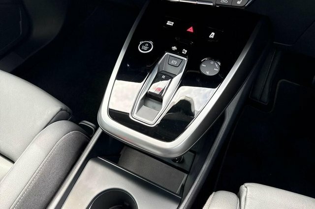 Audi Q4 E Tron Audi Q4 E-tron Q4 S Line 40 E-tron 150,00 Kw White #16