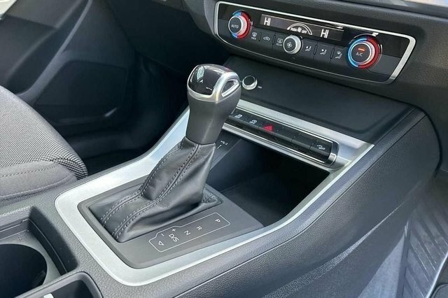 Audi Q3 Technik 35 Tfsi 150 Ps 6-Speed White #8