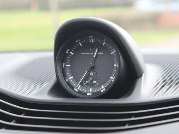 Porsche Taycan 79.2Kwh Saloon Black #6