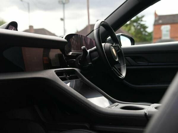 Porsche Taycan 4S 93Kwh 563 Bhp Grey #9