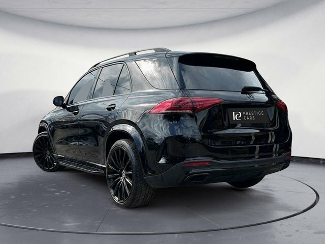 Mercedes-Benz GLE Class Gle400d Amg Line Premium Black #2