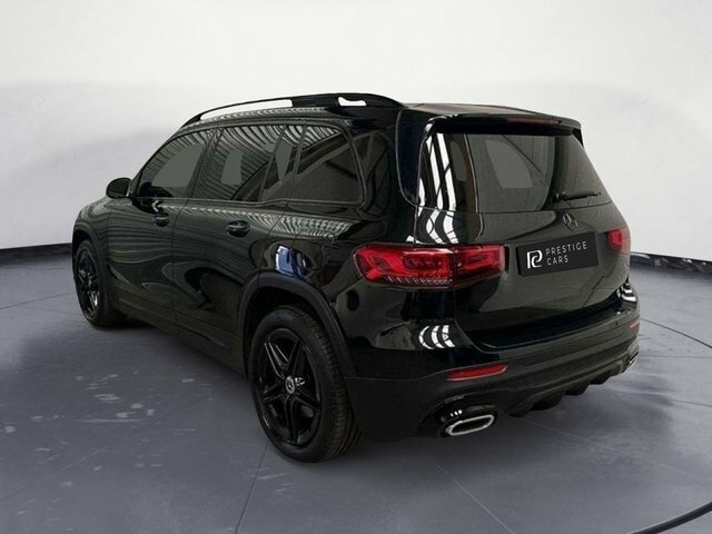 Mercedes-Benz GLB Class Glb200 Amg Line Premium Black #4