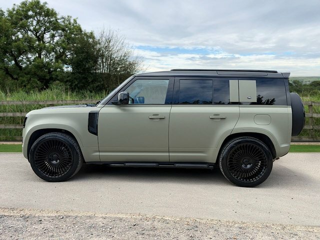 Land Rover Defender 110 P400e 15.4Kwh Xs Edition Green #6