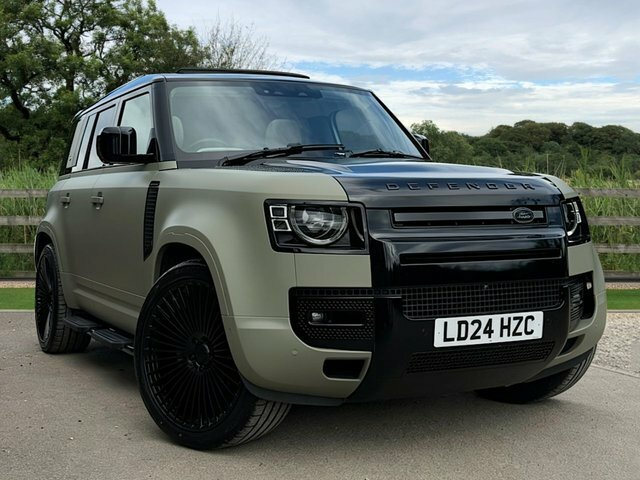 Land Rover Defender 110 P400e 15.4Kwh Xs Edition Green