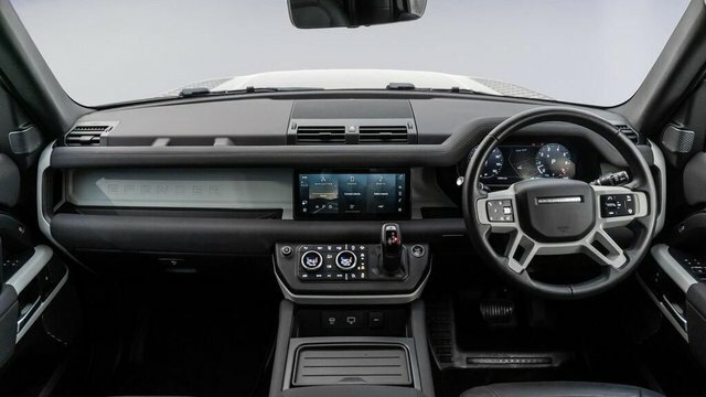 Land Rover Defender 110 P400e 15.4Kwh Xs Edition Black #4