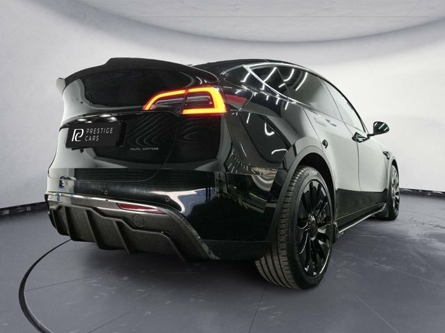 Tesla Model Y Motor Long Range Suv Black #3