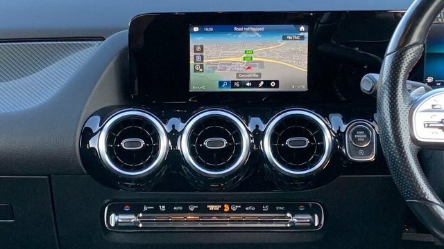 Mercedes-Benz GLA Class Suv Black #9