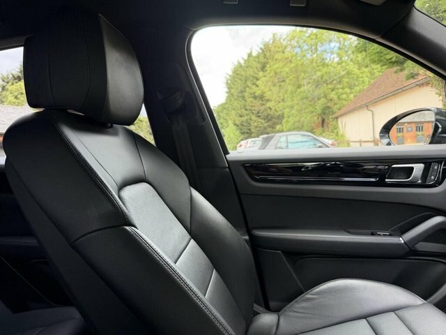 Porsche Cayenne Tiptronic S Black #10
