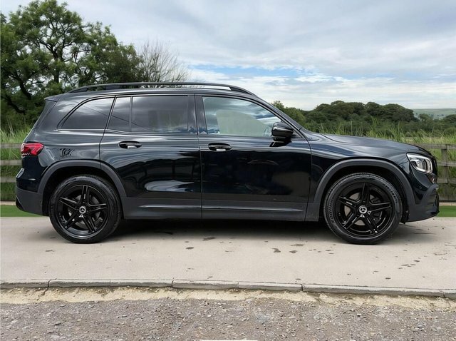 Mercedes-Benz GLB Class Glb200 Amg Line Premium Black #4