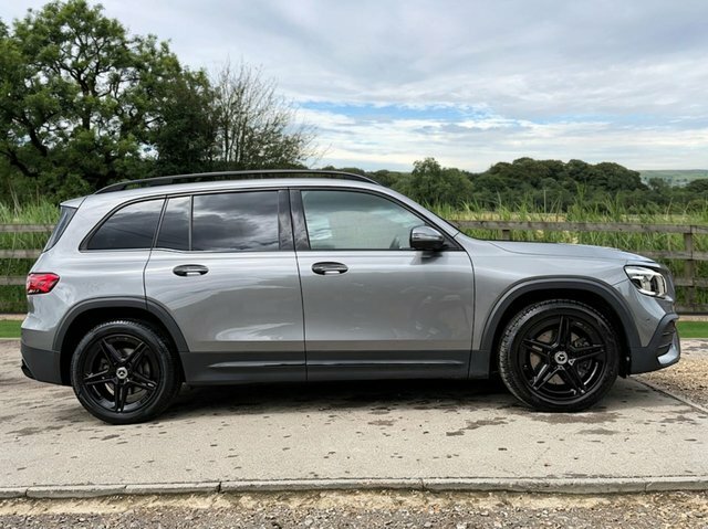 Mercedes-Benz GLB Class Glb220d Amg Line Premium Black #4