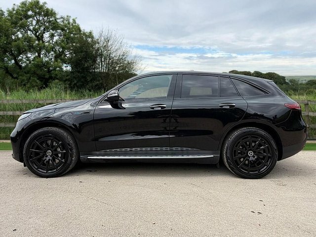 Mercedes-Benz EQC 400 80Kwh Amg Line Black #4