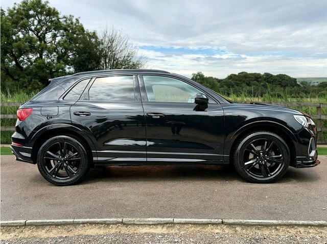 Audi Q3 Tdi 35 S Line Black #4