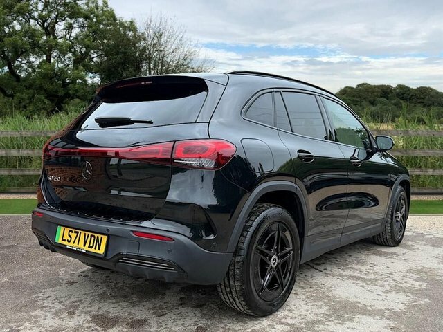 Mercedes-Benz EQA 250 66.5Kwh Amg Line Black #2