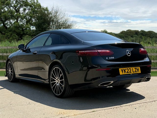 Mercedes-Benz E Class E300h Mhev Amg Line YK22LZH Black #2