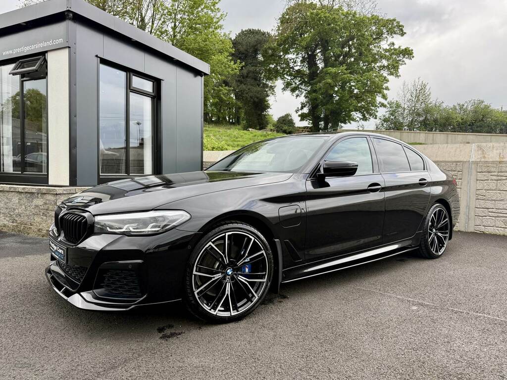 BMW 5 Series 530E M Sport Black