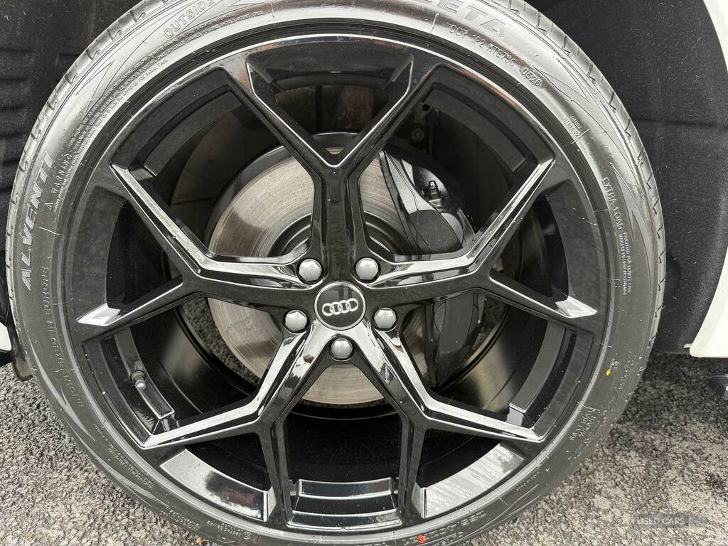 Audi Q5 2.0 Tdi 40 Edition 1 Sportback S Tronic Black #15