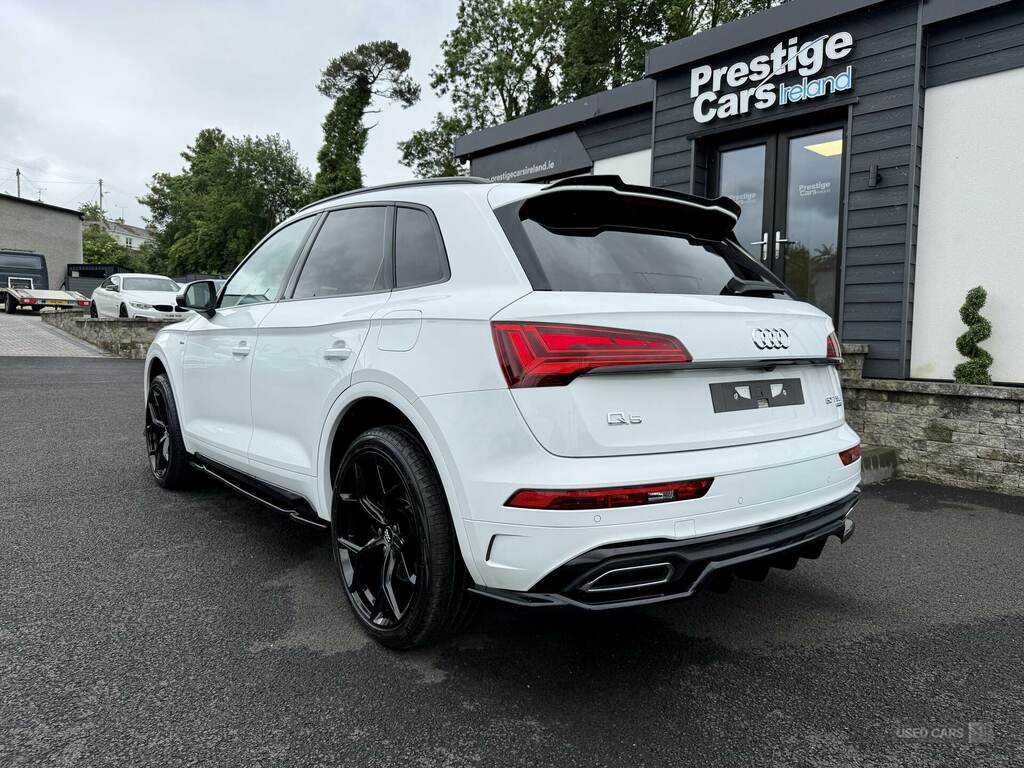 Audi Q5 2.0 Tdi 40 Edition 1 Sportback S Tronic Black #8
