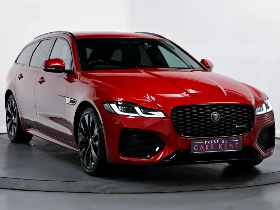 Jaguar XF 2.0 P250i R-dynamic Se Sportbrake Red