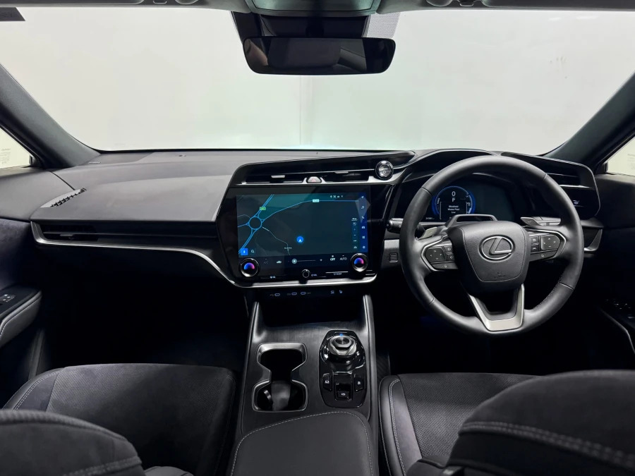 Lexus RZ 450E 71.4Kwh Takumi Suv Direct4 HK24DKJ Grey #2