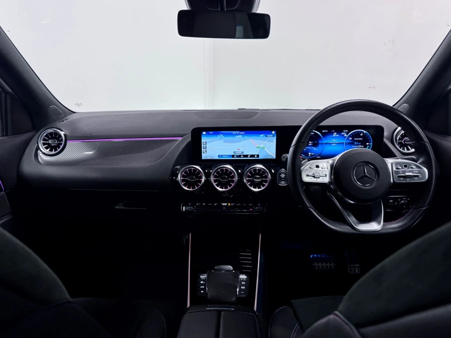 Mercedes-Benz GLA Class 1.3 Gla200 Amg Line Executive Suv 7G- FX72PZL White #2