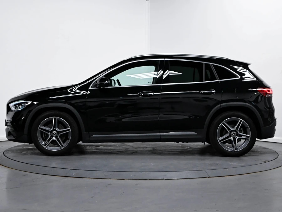 Mercedes-Benz GLA Class 1.3 Gla200 Amg Line Premium Suv 7G-dc Black #4