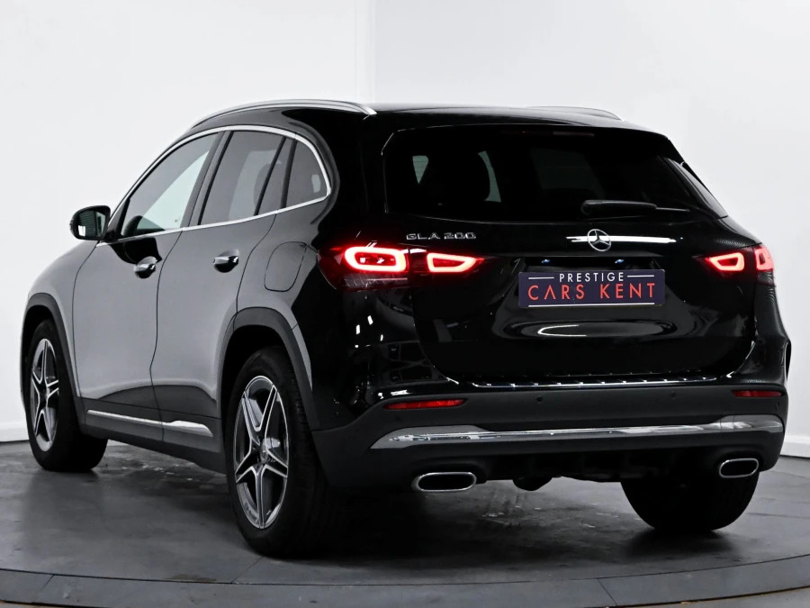 Mercedes-Benz GLA Class 1.3 Gla200 Amg Line Premium Suv 7G-dc Black #3
