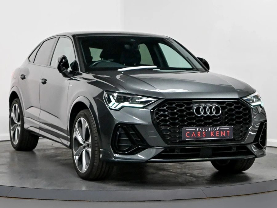 Audi Q3 1.5 Tfsi Cod 35 Black Edition Sportback Grey