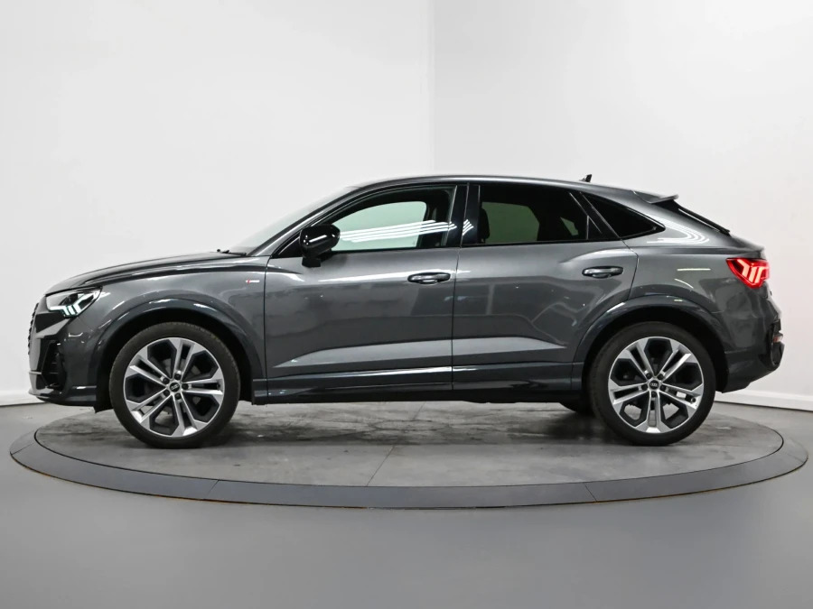 Audi Q3 1.5 Tfsi Cod 35 Black Edition Sportback LL72FFH Grey #4