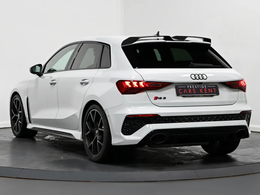 Audi RS3 2.5 Tfsi Carbon Black Sportback S Troni White #3