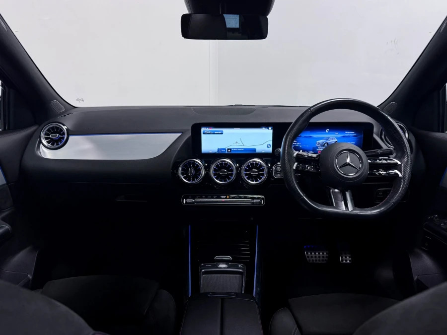 Mercedes-Benz GLA Class 2.0 Gla220d Amg Line Premium Plus Suv KS24FTP Black #2
