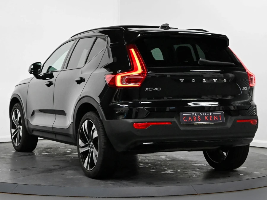 Volvo XC40 Ultimate Dark B3 163 Hp OE73RMU Black #3
