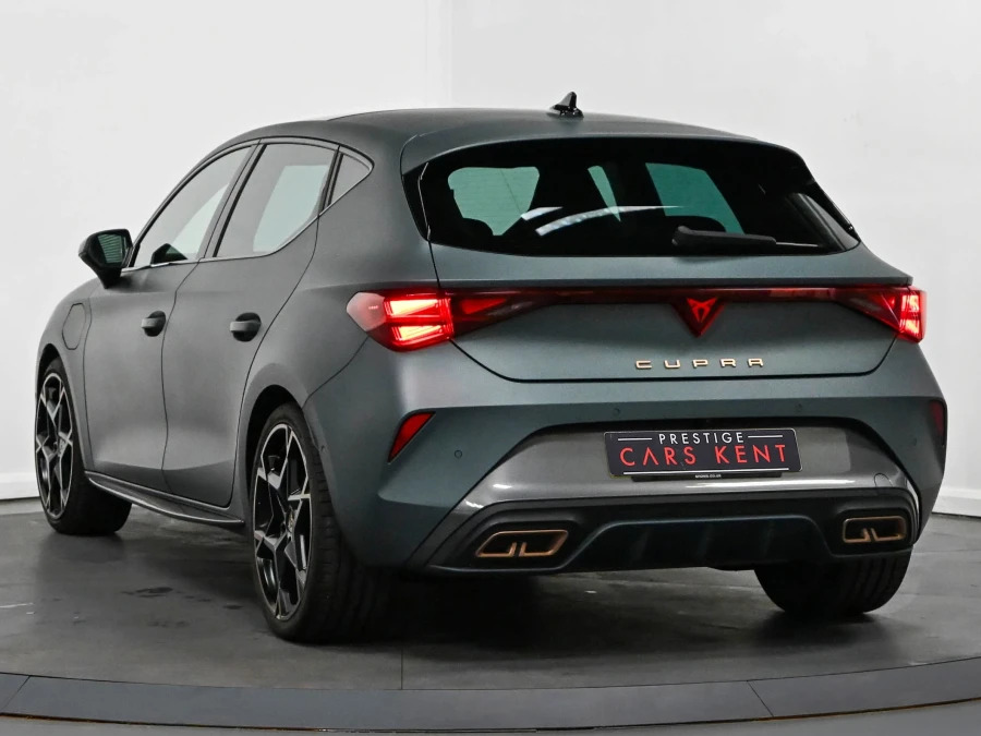 Cupra Leon 1.5 Ehybrid 25.8Kwh Vz First Edition Hatchback Grey #3
