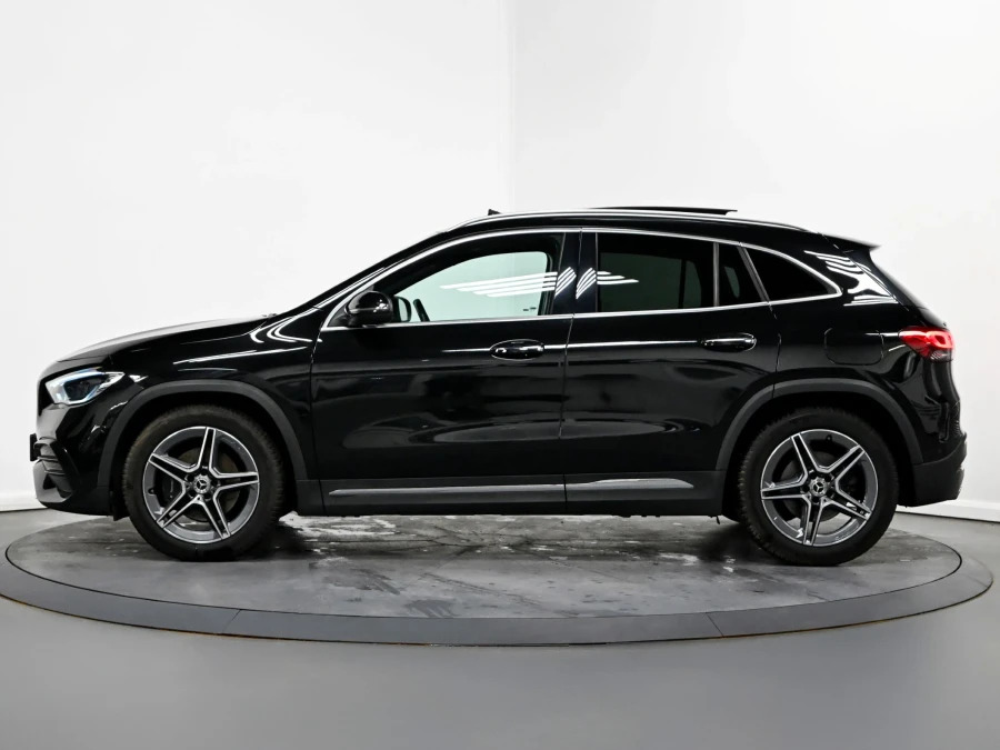 Mercedes-Benz GLA Class 2.0 Gla220d Amg Line Premium Plus Suv WO71HZN Black #4