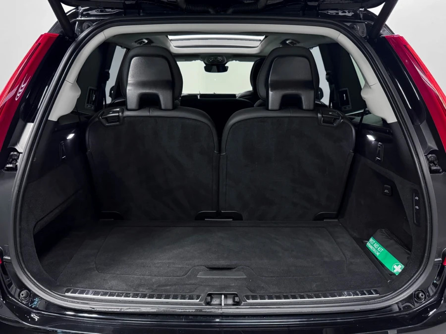 Volvo XC90 Ultimate Dark B6 Awd 300 Hp LV73OVM Black #6