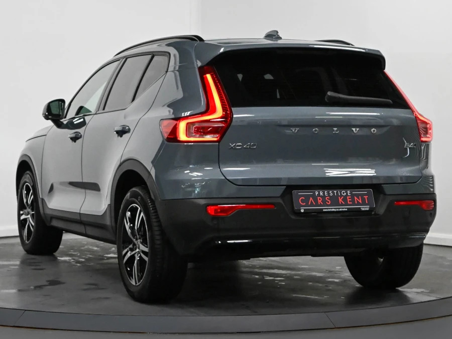 Volvo XC40 Plus B4 197 Hp DN23UXP Grey #3