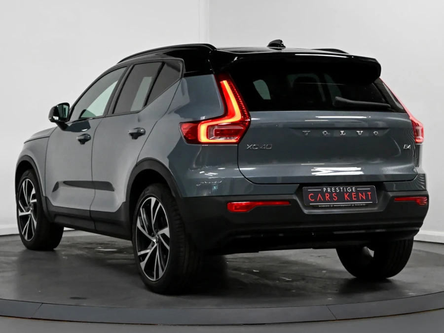 Volvo XC40 R-design Pro B4 197 Hp AM22ALS Grey #3