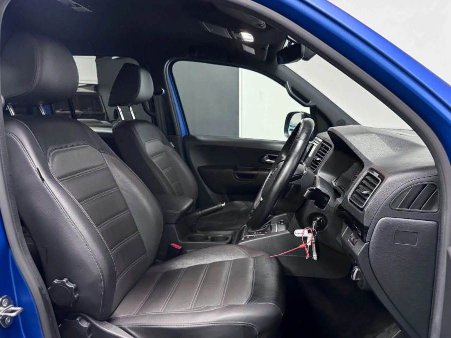 Volkswagen Amarok 3L Black Edition Blue #20