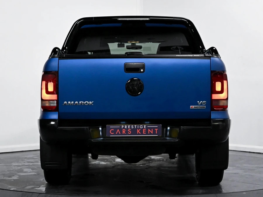 Volkswagen Amarok 3L Black Edition Blue #16