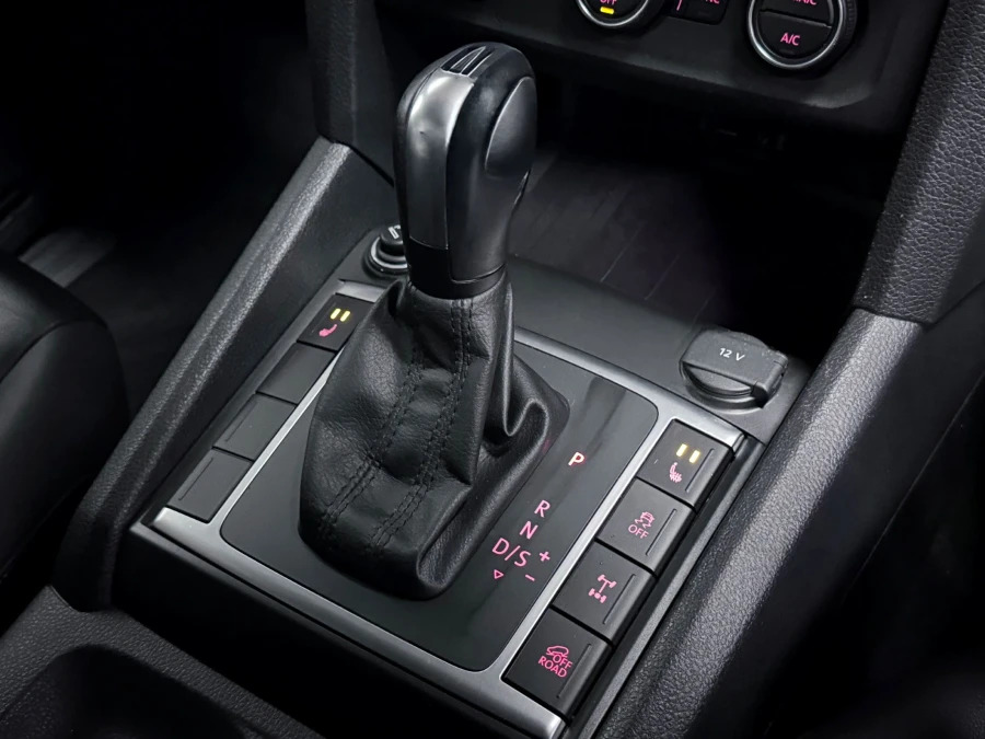 Volkswagen Amarok 3L Black Edition Blue #30