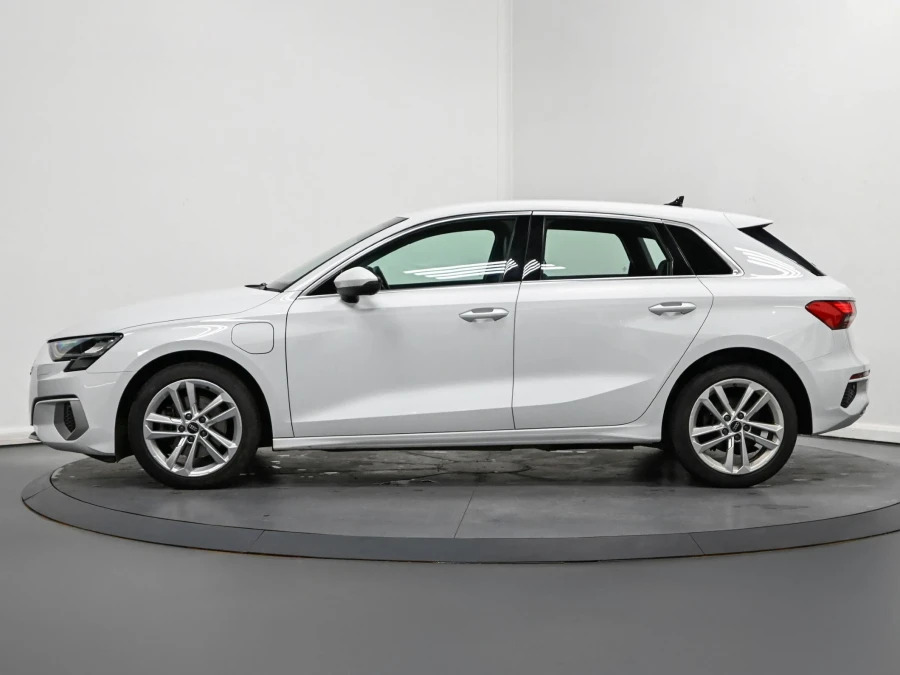 Audi A3 1.4 Tfsie 40 Sport Sportback Plug-in Hy NL23PVJ White #4