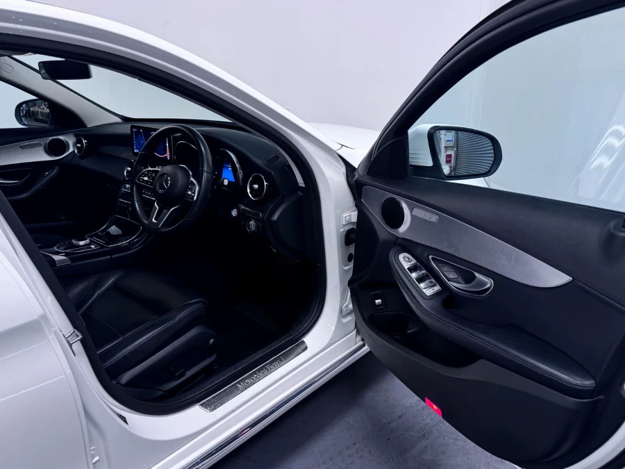 Mercedes-Benz C Class C Class Blue #17